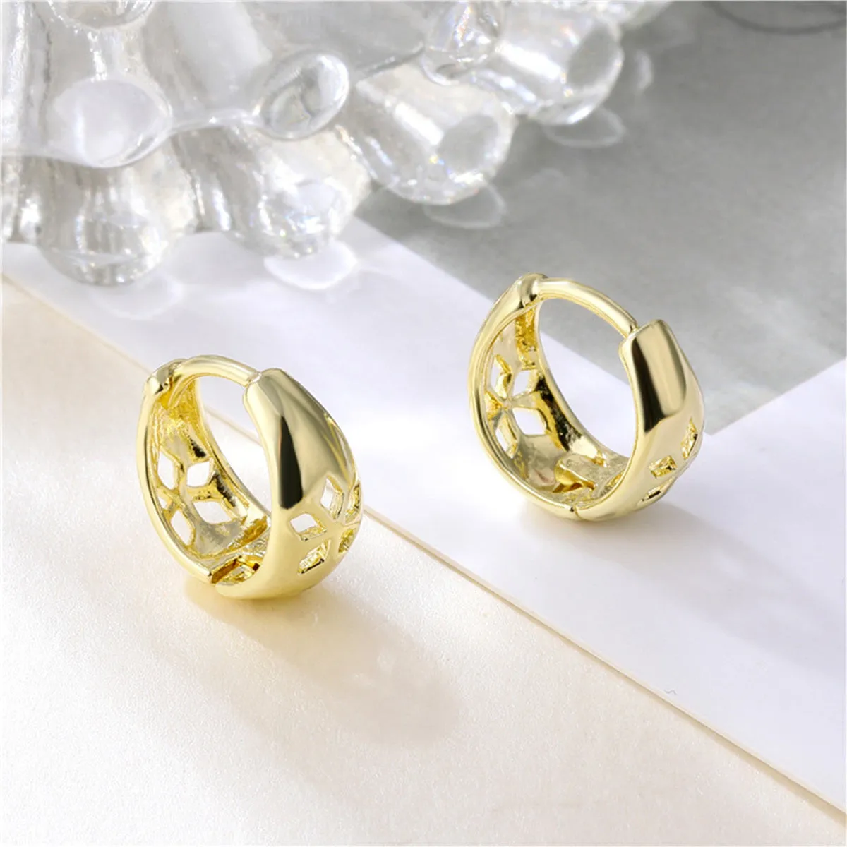 18K Gold-Plated Openwork Floral Circle Huggie Earrings