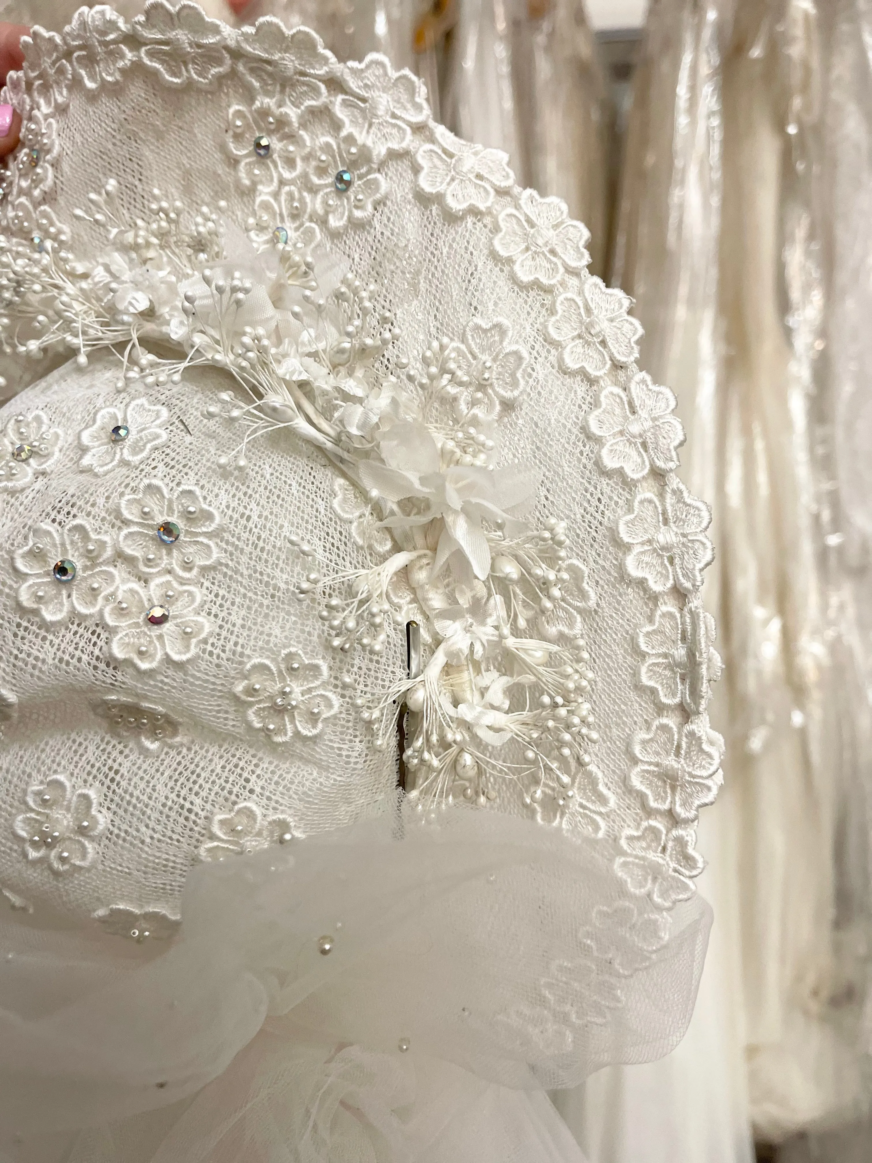 80s flower flair veil ￼