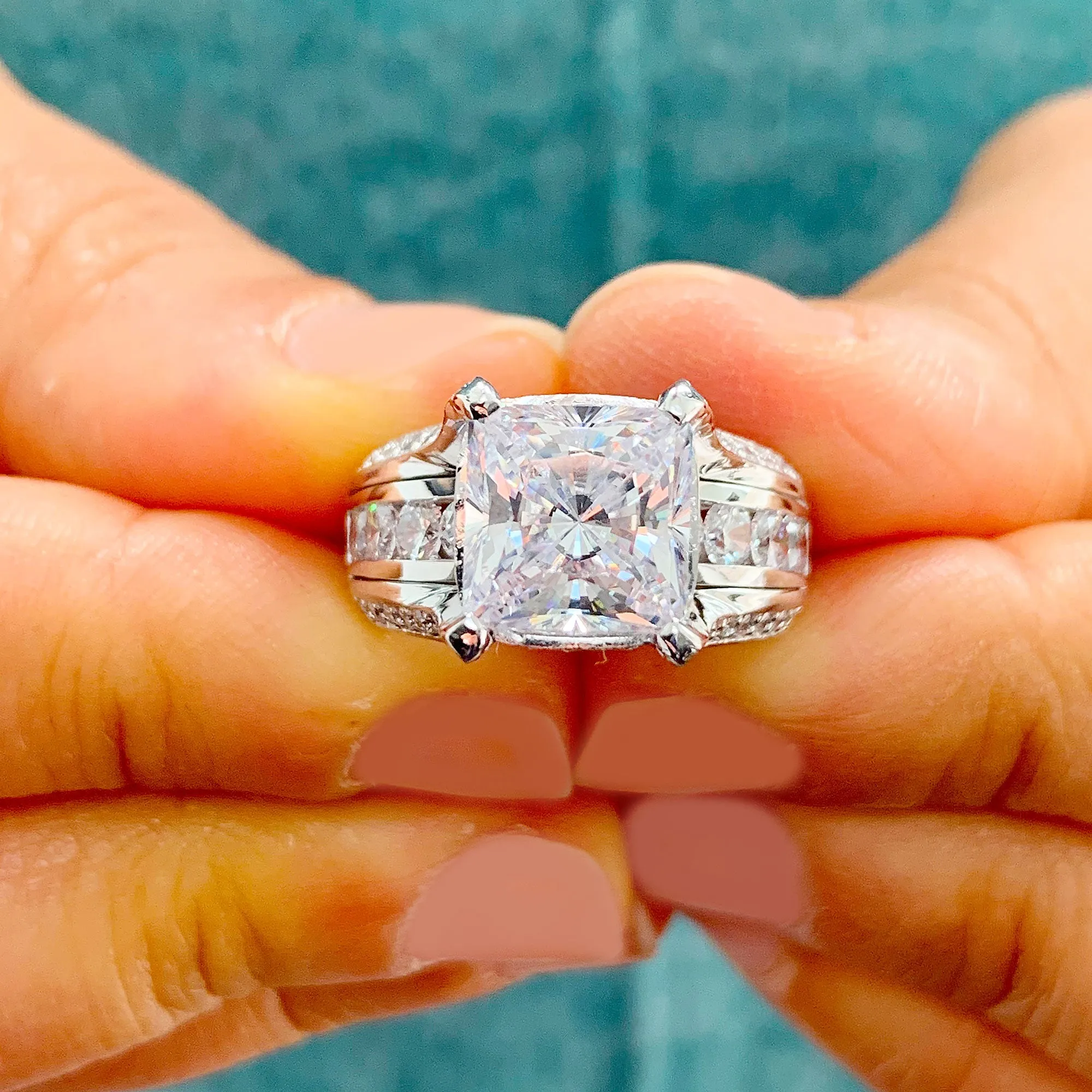 BEAUTIFUL 6.50CT Women's 14k solid heavy white gold cushion cut forever one moissanite and natural round cut diamond engagement ring Wedding
