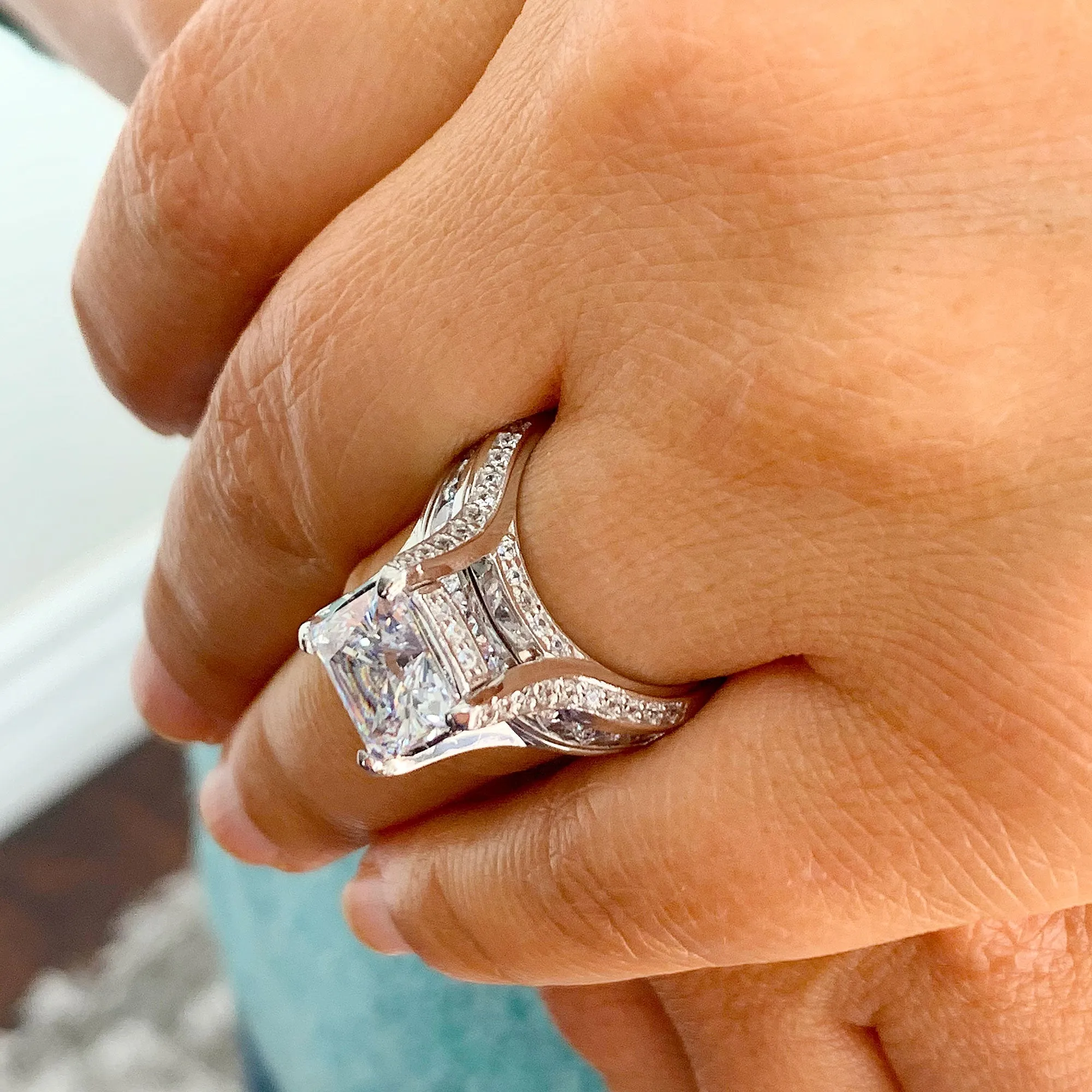 BEAUTIFUL 6.50CT Women's 14k solid heavy white gold cushion cut forever one moissanite and natural round cut diamond engagement ring Wedding