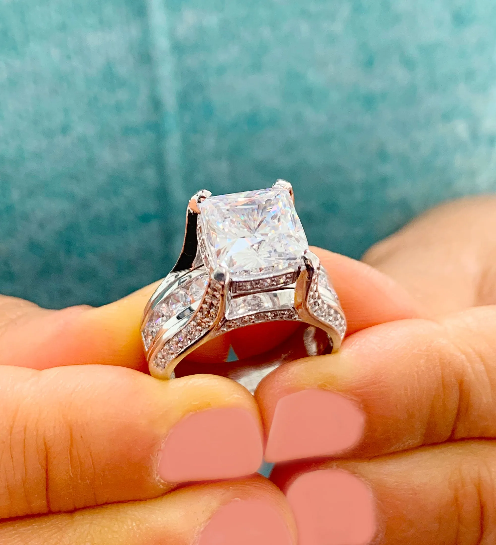 BEAUTIFUL 6.50CT Women's 14k solid heavy white gold cushion cut forever one moissanite and natural round cut diamond engagement ring Wedding