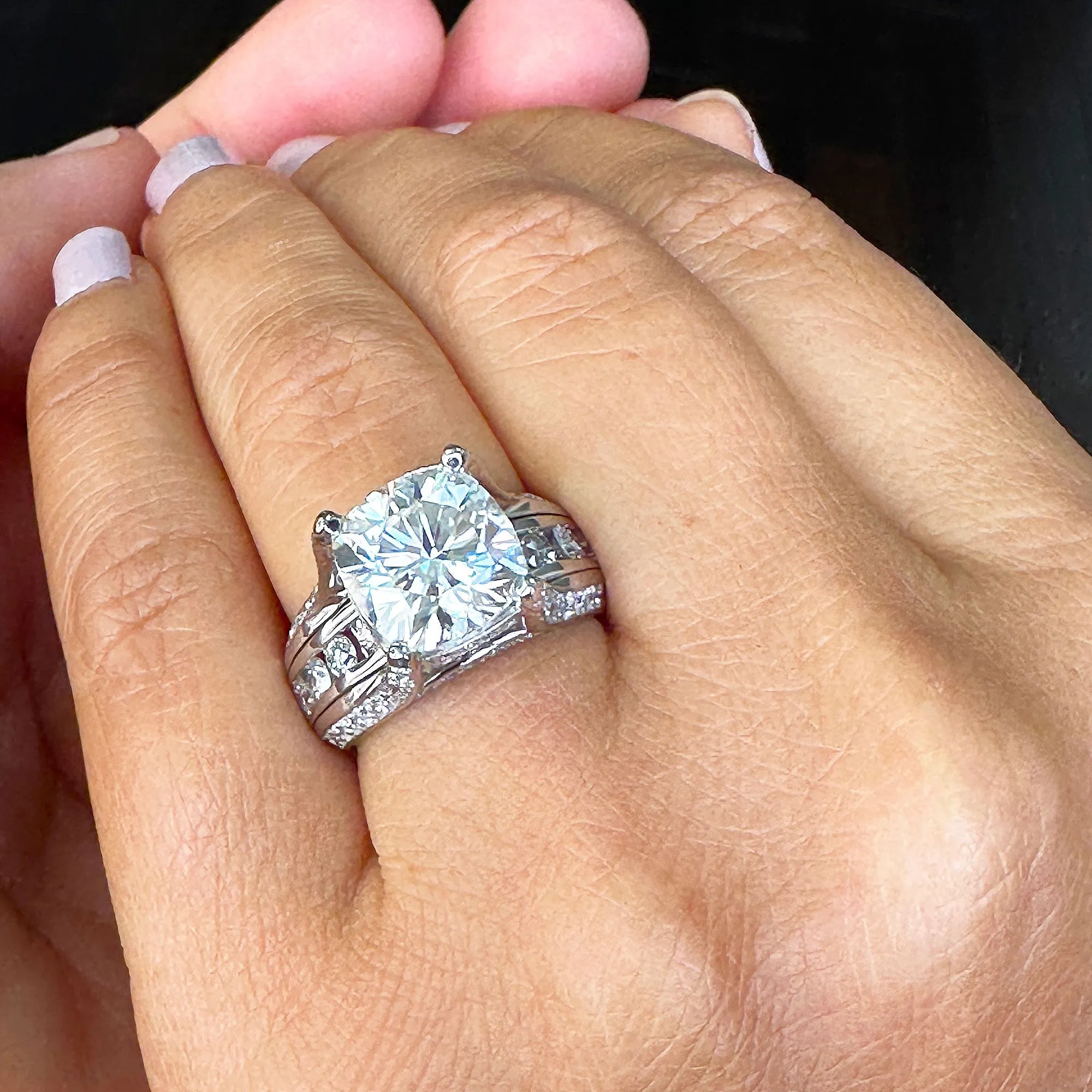 BEAUTIFUL 6.50CT Women's 14k Solid White Gold Cushion Cut Moissanite And Natural Round Cut Diamond Engagement Ring