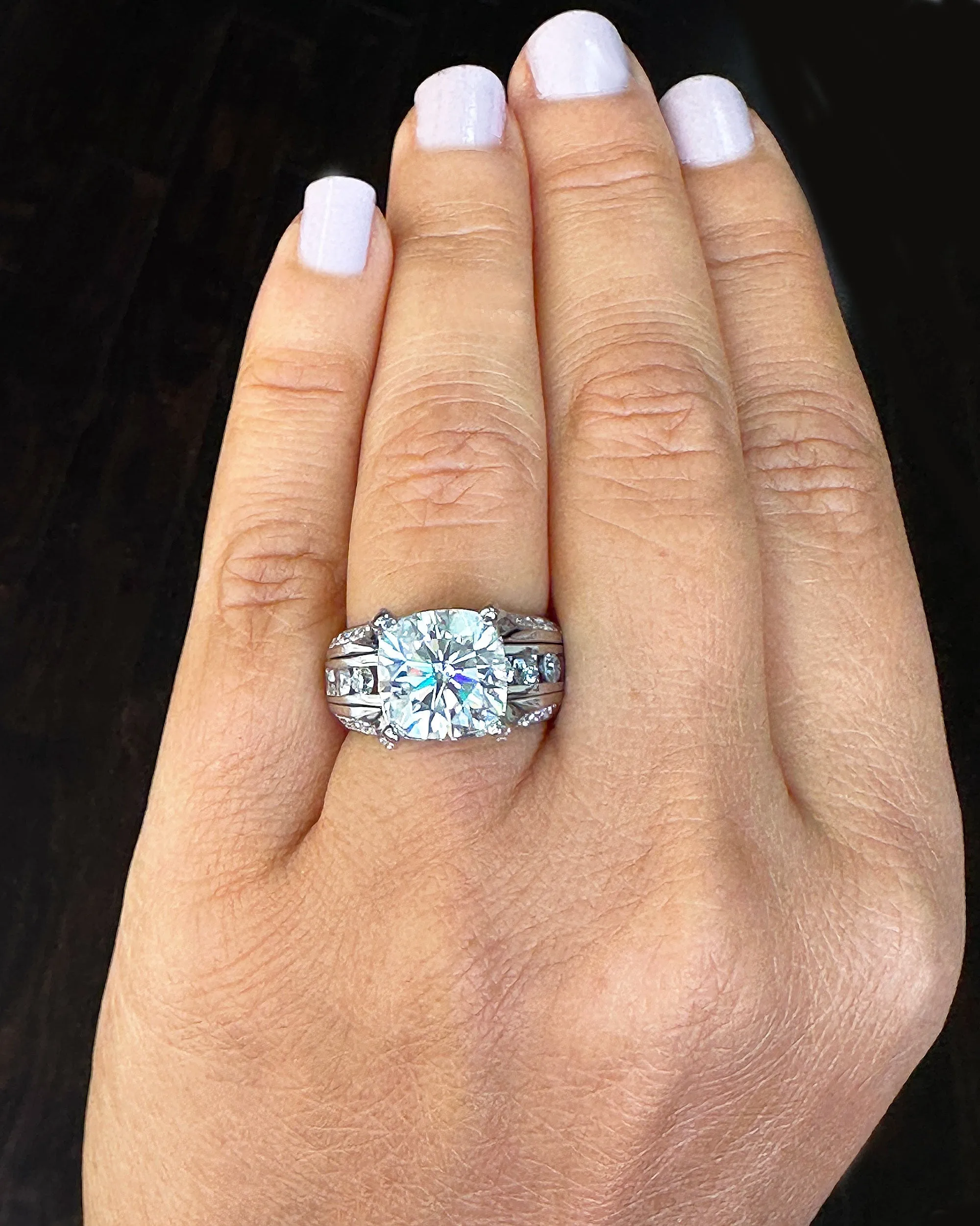 BEAUTIFUL 6.50CT Women's 14k Solid White Gold Cushion Cut Moissanite And Natural Round Cut Diamond Engagement Ring