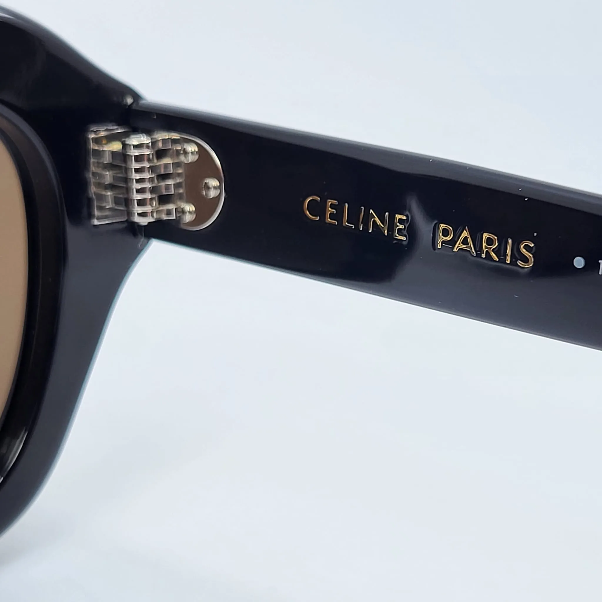 Celine Sunglasses CL40171I 01E