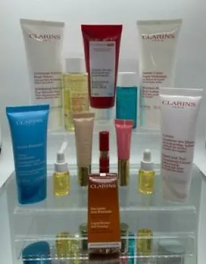 Clarins Women's Gift Set Active Face Wash 30Ml Smooth Shave 50Ml Super Moisture Balm 12Ml Essentials Kit