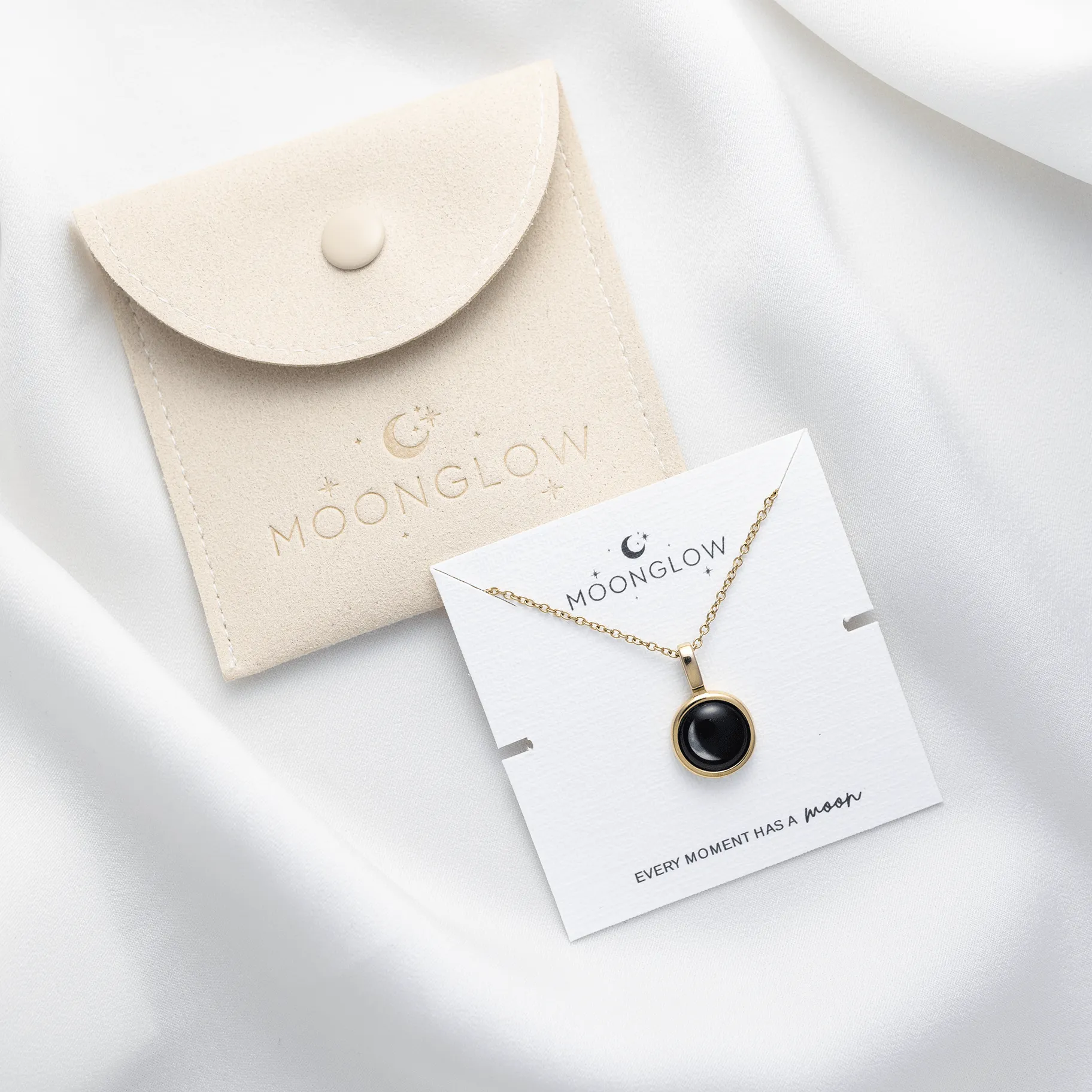 Classic Necklace With Black Crystal