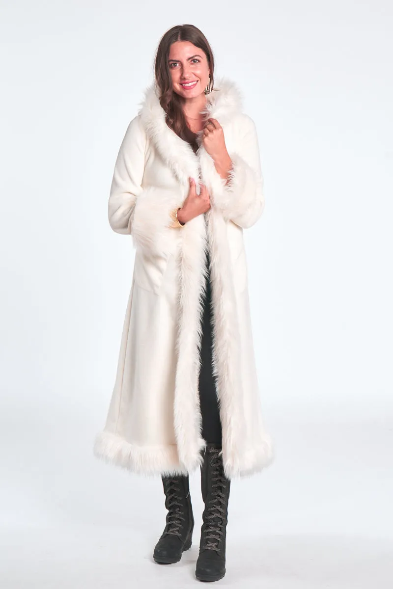Classic Tamo Coat: Cream Coat   Cream Trim