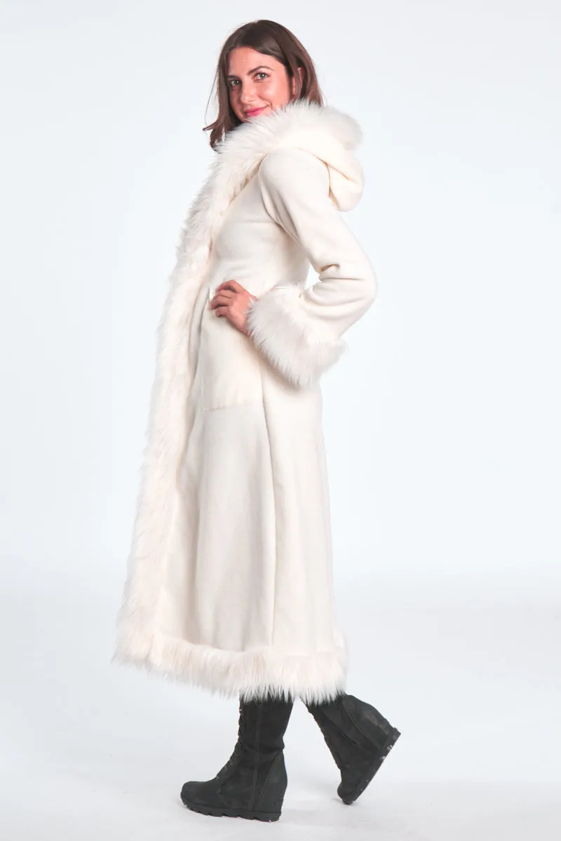 Classic Tamo Coat: Cream Coat   Cream Trim