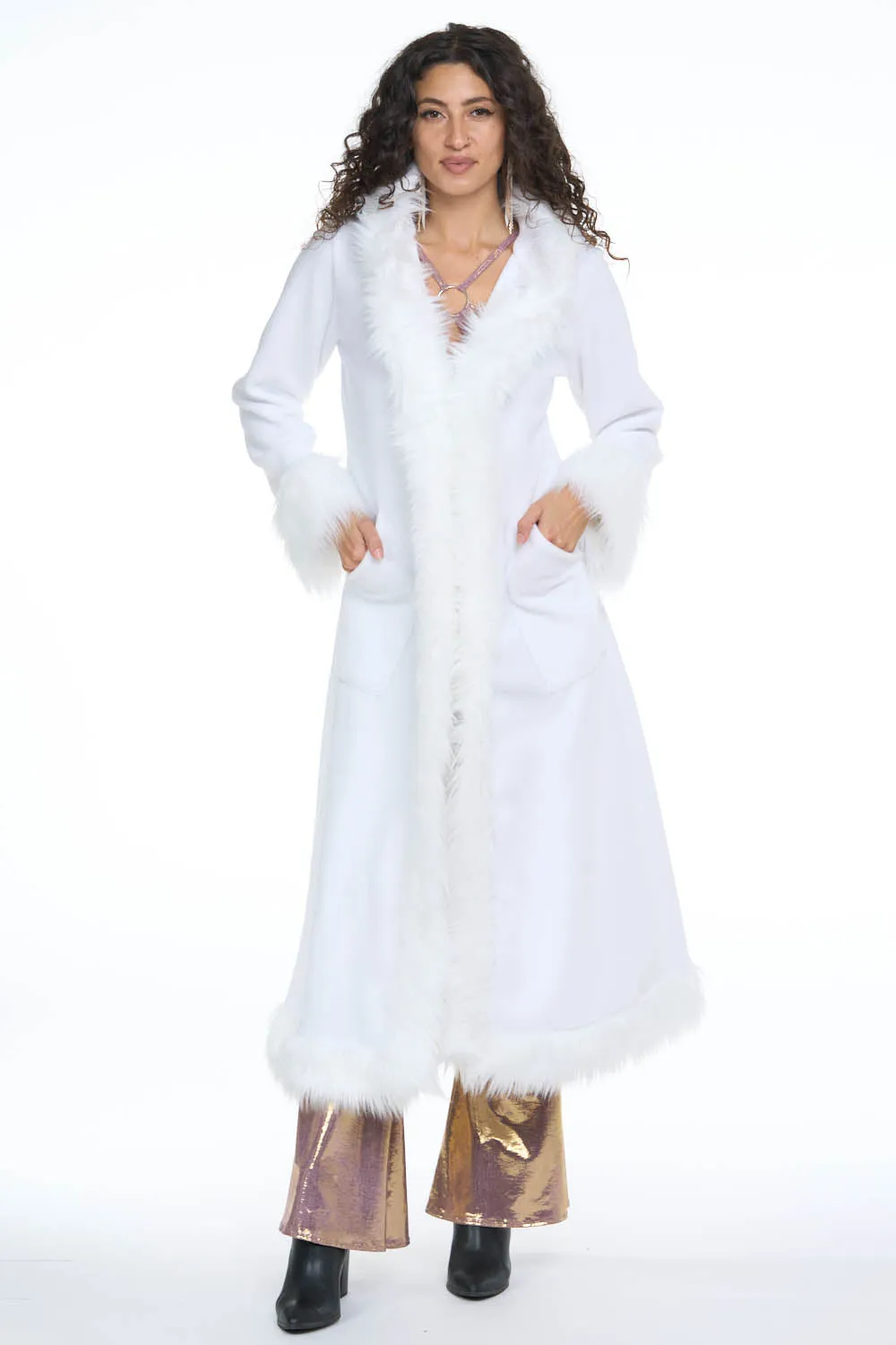 Classic Tamo Coat: White Coat   White Trim