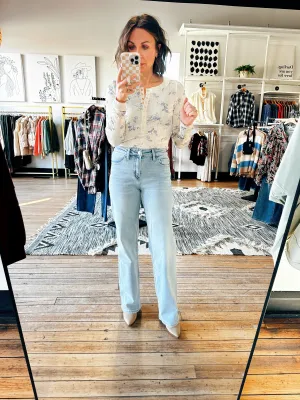 Convenient Light Denim Wide Leg