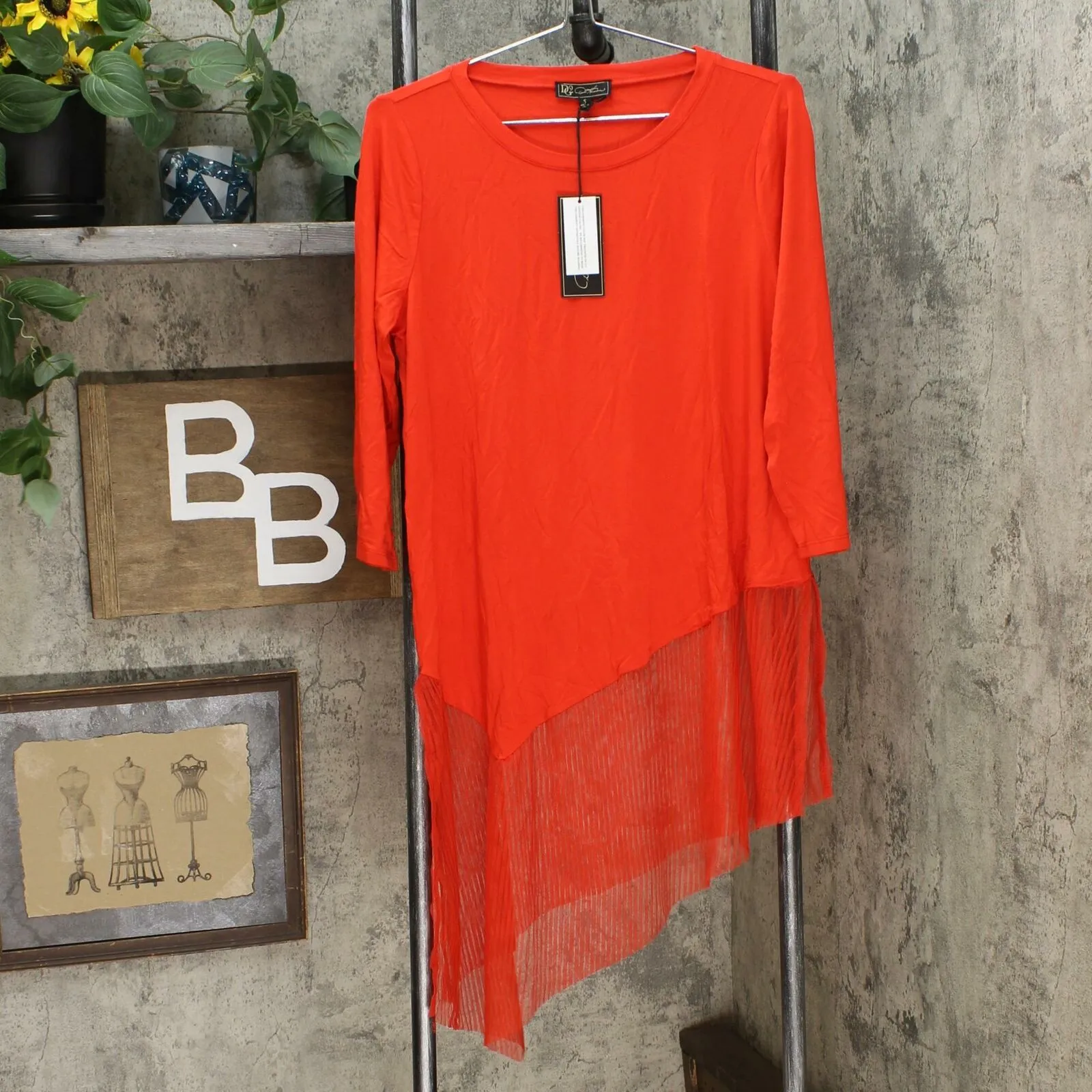 DG2 by Diane Gilman Women's Mixed Media 3/4 Sleeve Asymmetric Hem Top
