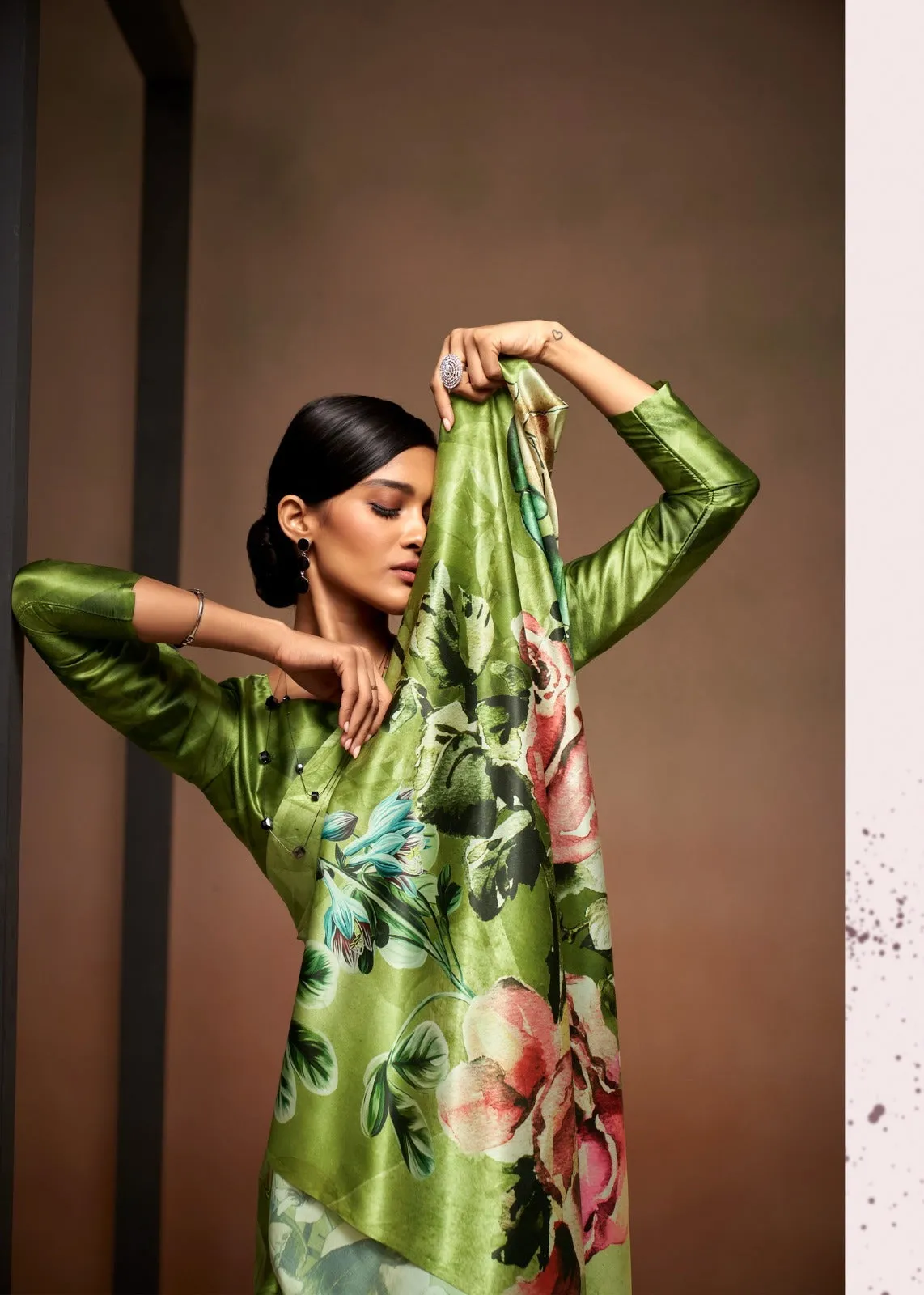 Digital Print Saree In Green