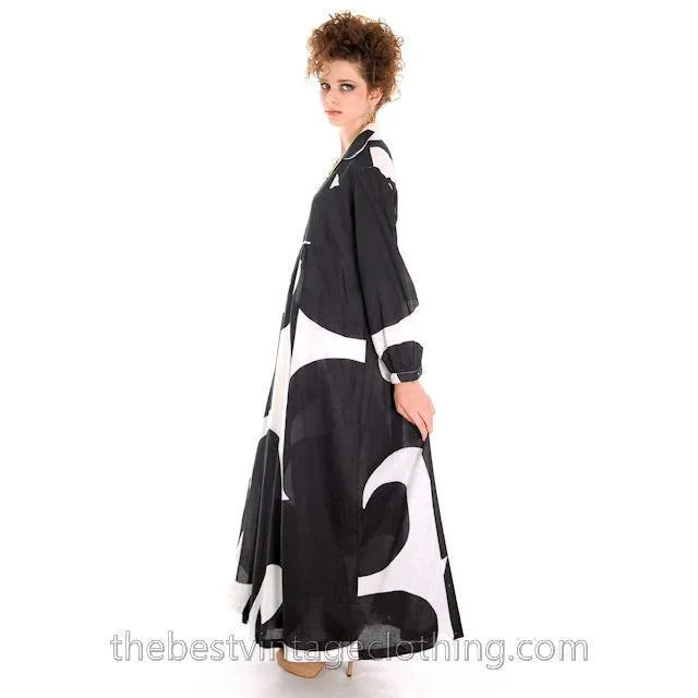 Dramatic Vintage 1960s Marimekko  Graphic Tent Dress Black & White S