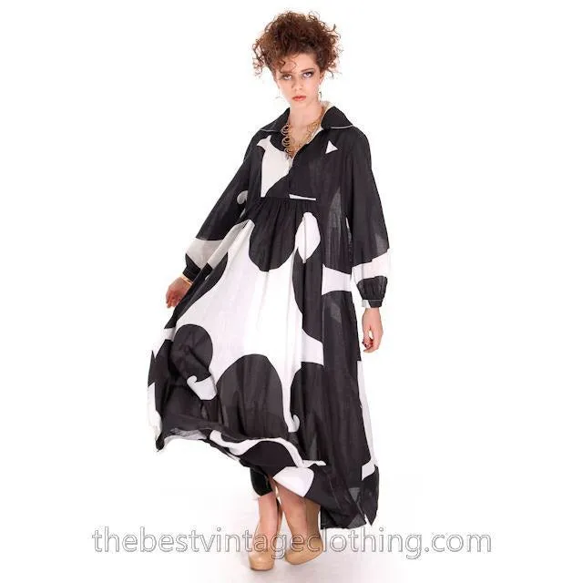 Dramatic Vintage 1960s Marimekko  Graphic Tent Dress Black & White S