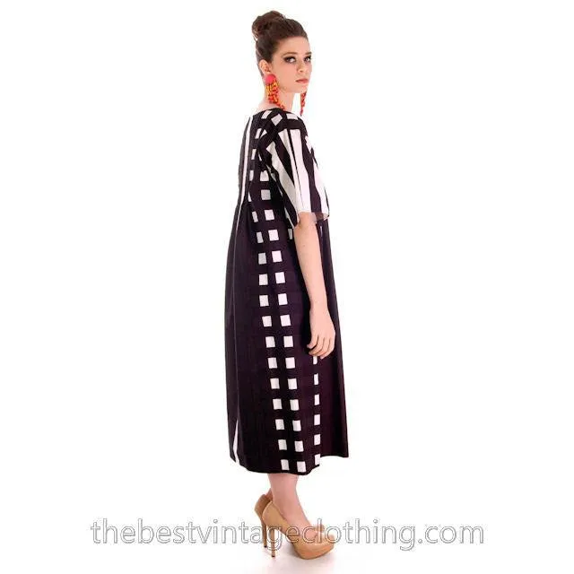 Dramatic Vintage 1970s Marimekko Graphic Dress Black & White S 1975