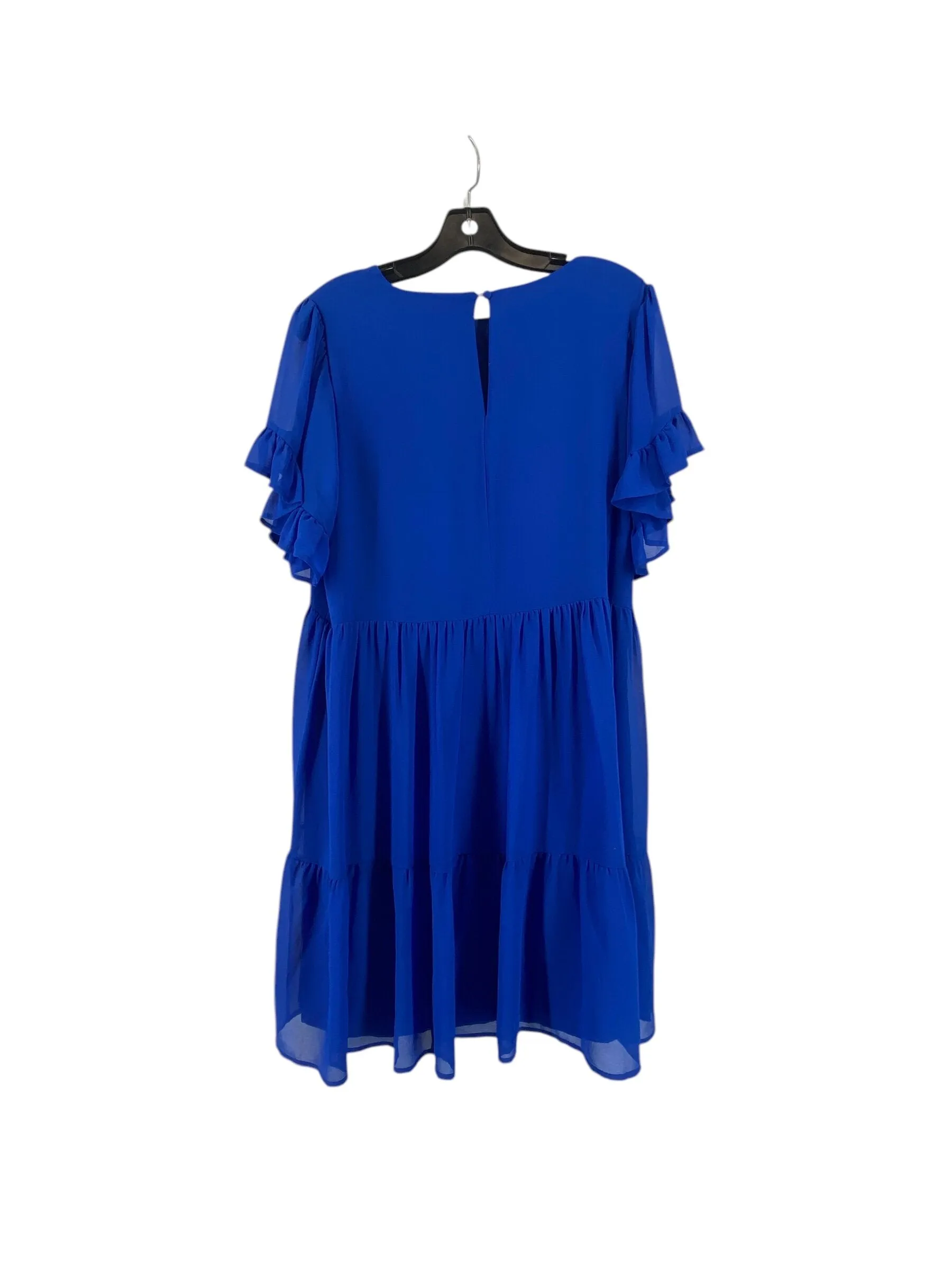 Dress Casual Short By Sam Edelman  Size: L