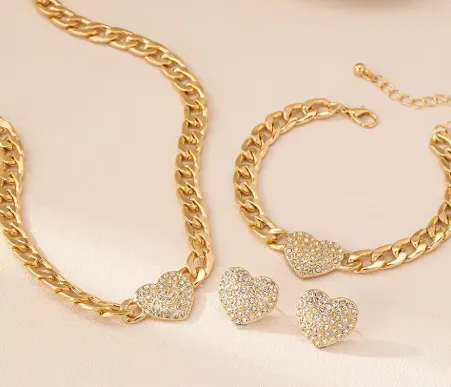 DS028-XL7327E - Crystal Pave Heart Earrings