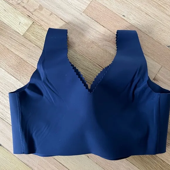 Evelyn &amp; Bobbie Size XL Seamless Navy Blue Women's Bra