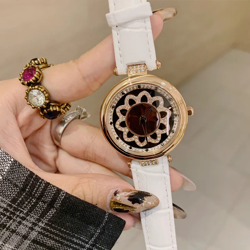 Flower Pattern Rotatable Dial Women's Watch