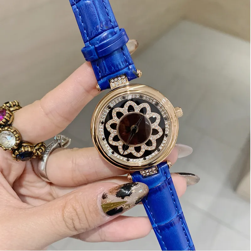 Flower Pattern Rotatable Dial Women's Watch