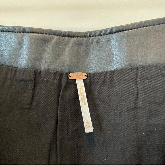 Free People Layla Vegan Mini Women's Skirt Size 8 Moto Mobwife Festival Medium
