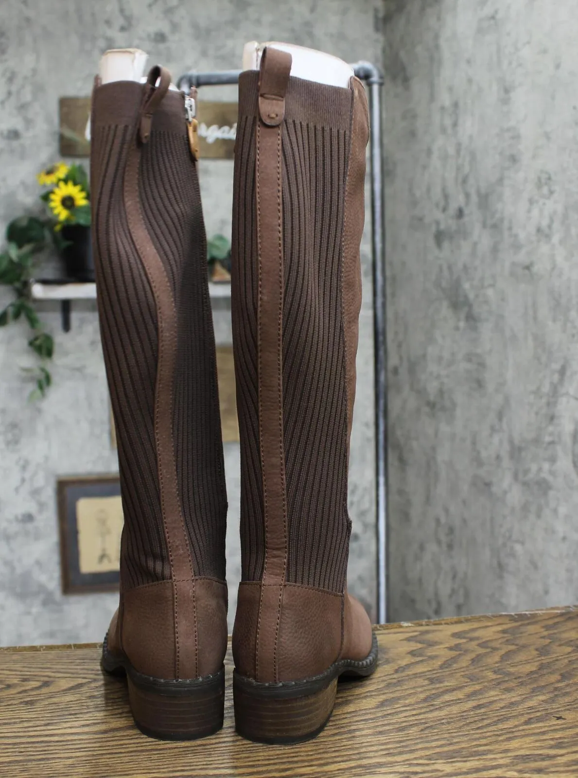 Gentle Souls by Kenneth Cole Women's Best Chelsea Tall Knee High Boot Brown 5M