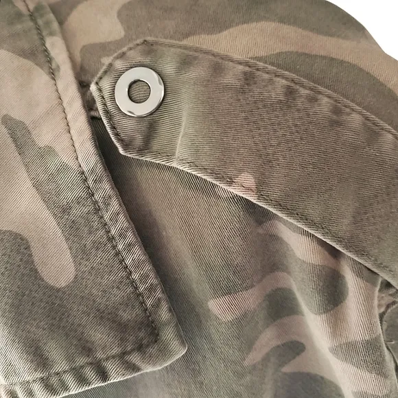 Good American Washed Camo Print Military Style Jacket Size 0/1 - S/M