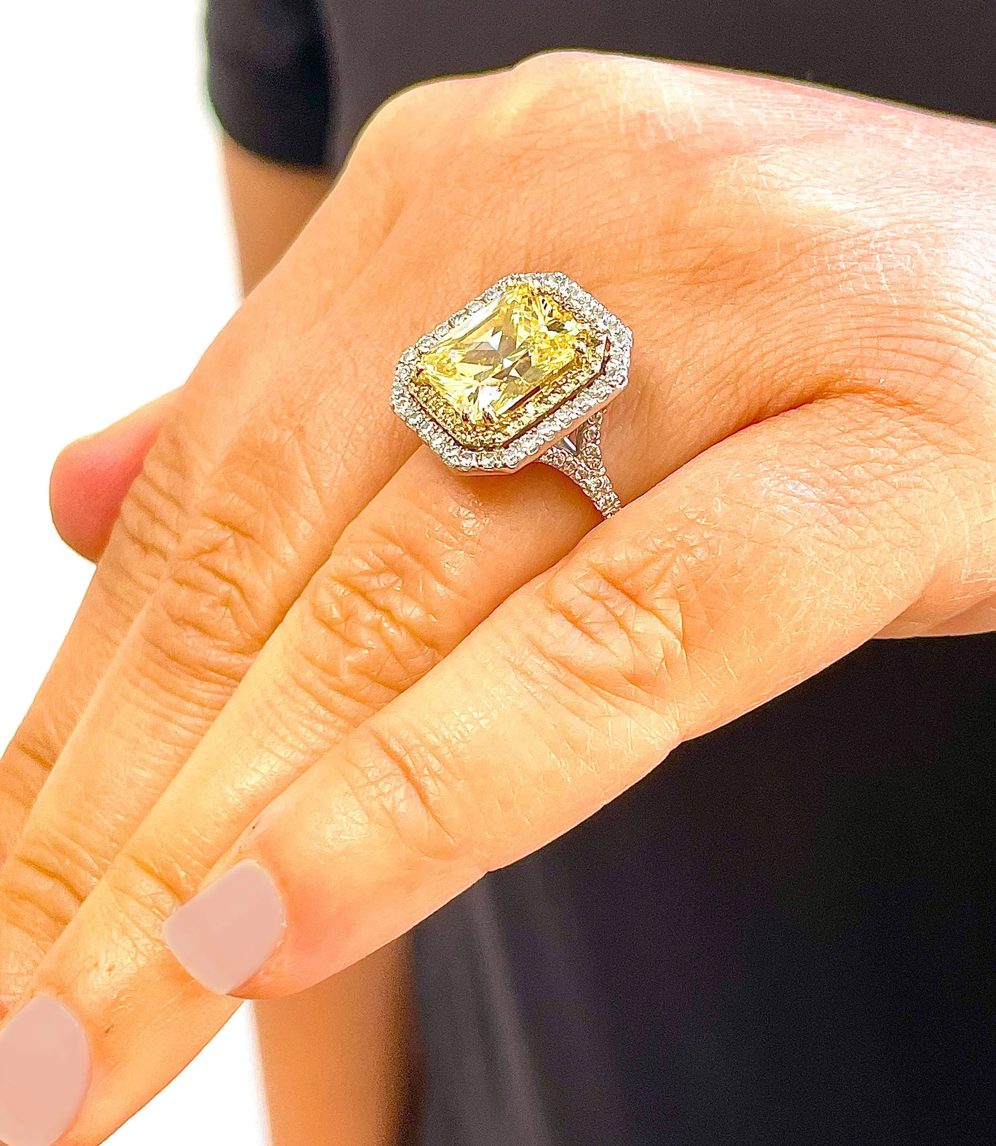 Huge Women's 14k solid white and yellow gold Light Fancy Yellow Radiant simulated and round cut natural diamond engagement ring Halo 6.00ct