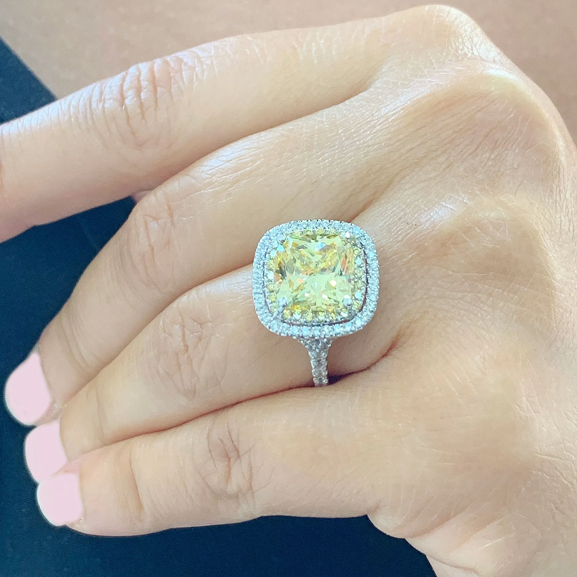 Huge Women's 14k solid white gold Fancy Yellow Cushion simulated and round cut natural diamond engagement ring Halo 5.70ct