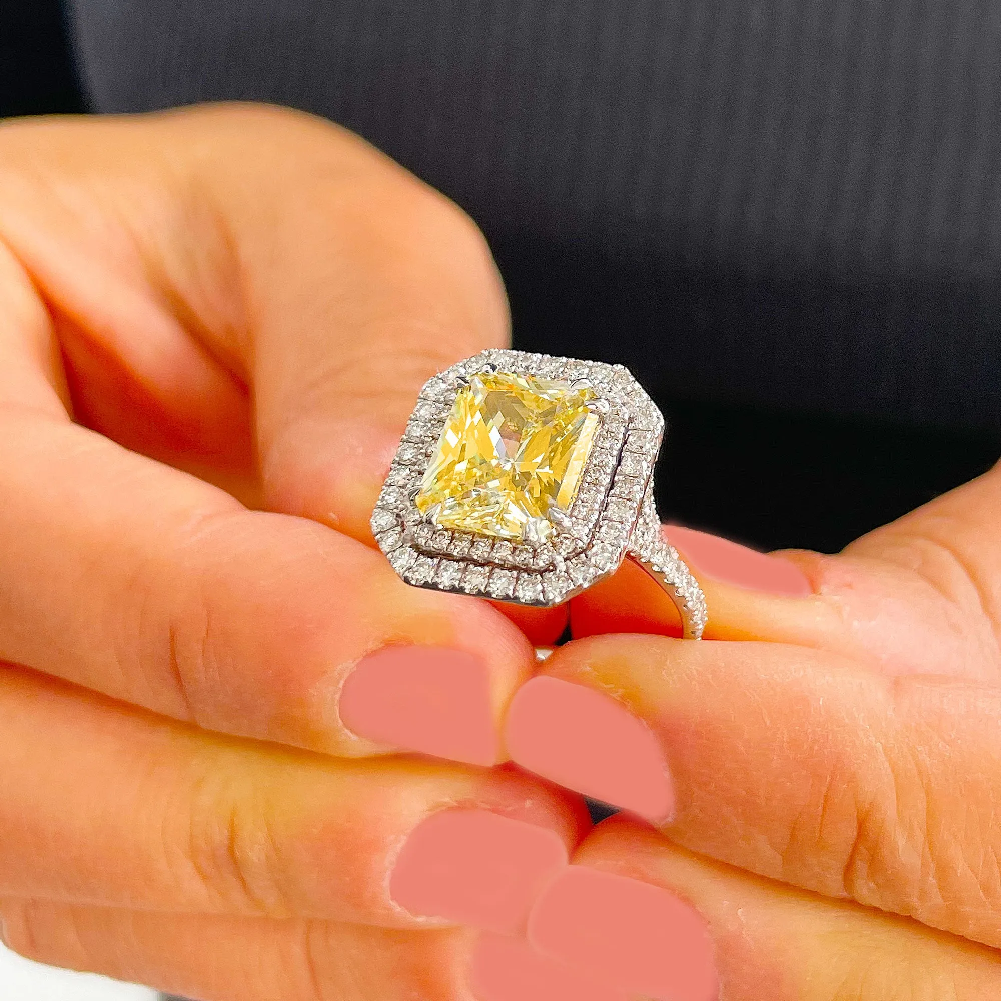 Huge Women's 14k solid white gold Light Fancy Yellow Radiant simulated and round cut natural diamond engagement ring Halo 6.00ct