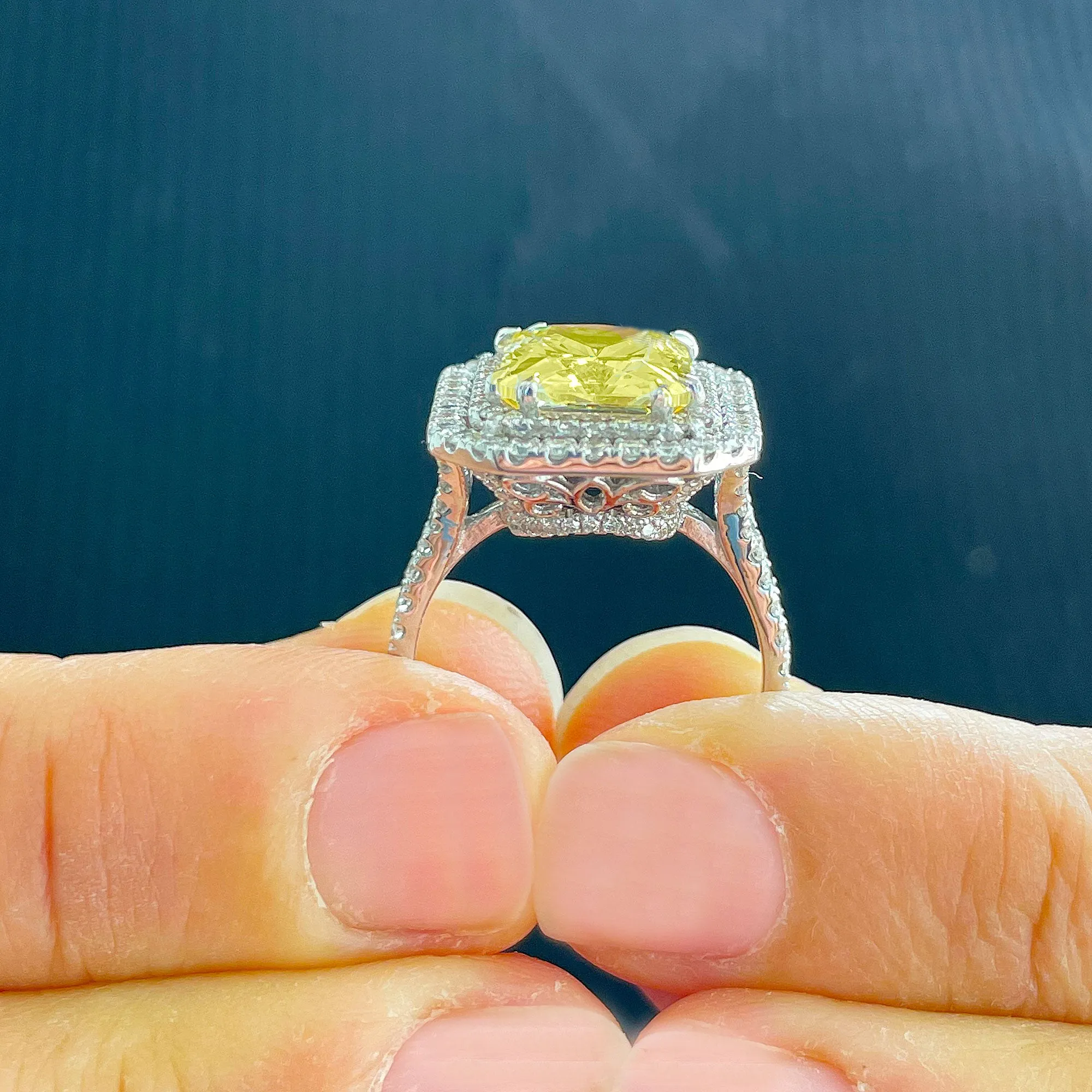 Huge Women's 14k solid white gold Light Fancy Yellow Radiant simulated and round cut natural diamond engagement ring Halo 6.00ct