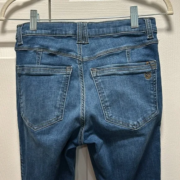 Kuhl Women's Kontour Flex Mid-Rise Denim Stretchable Skinny Pant Size 4 Regular