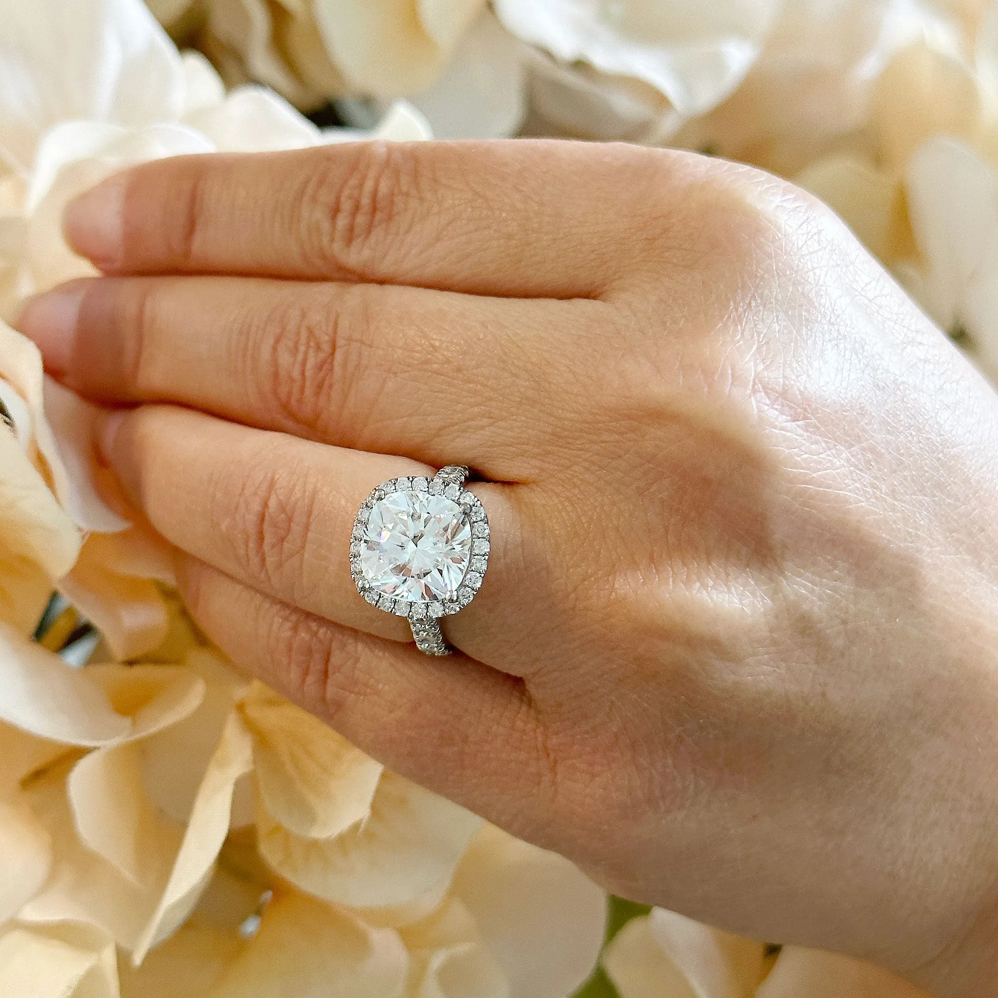 Large 6.00Ctw Women's 14k Solid White Gold Cushion Cut Moissanite And Natural Diamond Engagement Ring Bridal Wedding Halo