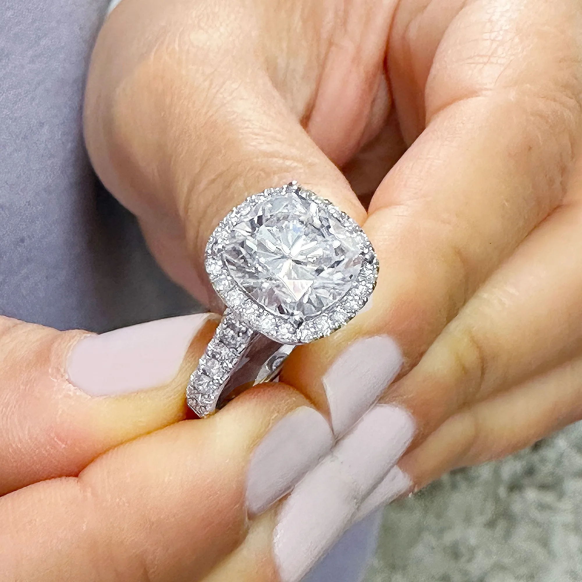 Large 6.00Ctw Women's 14k Solid White Gold Cushion Cut Moissanite And Natural Diamond Engagement Ring Bridal Wedding Halo