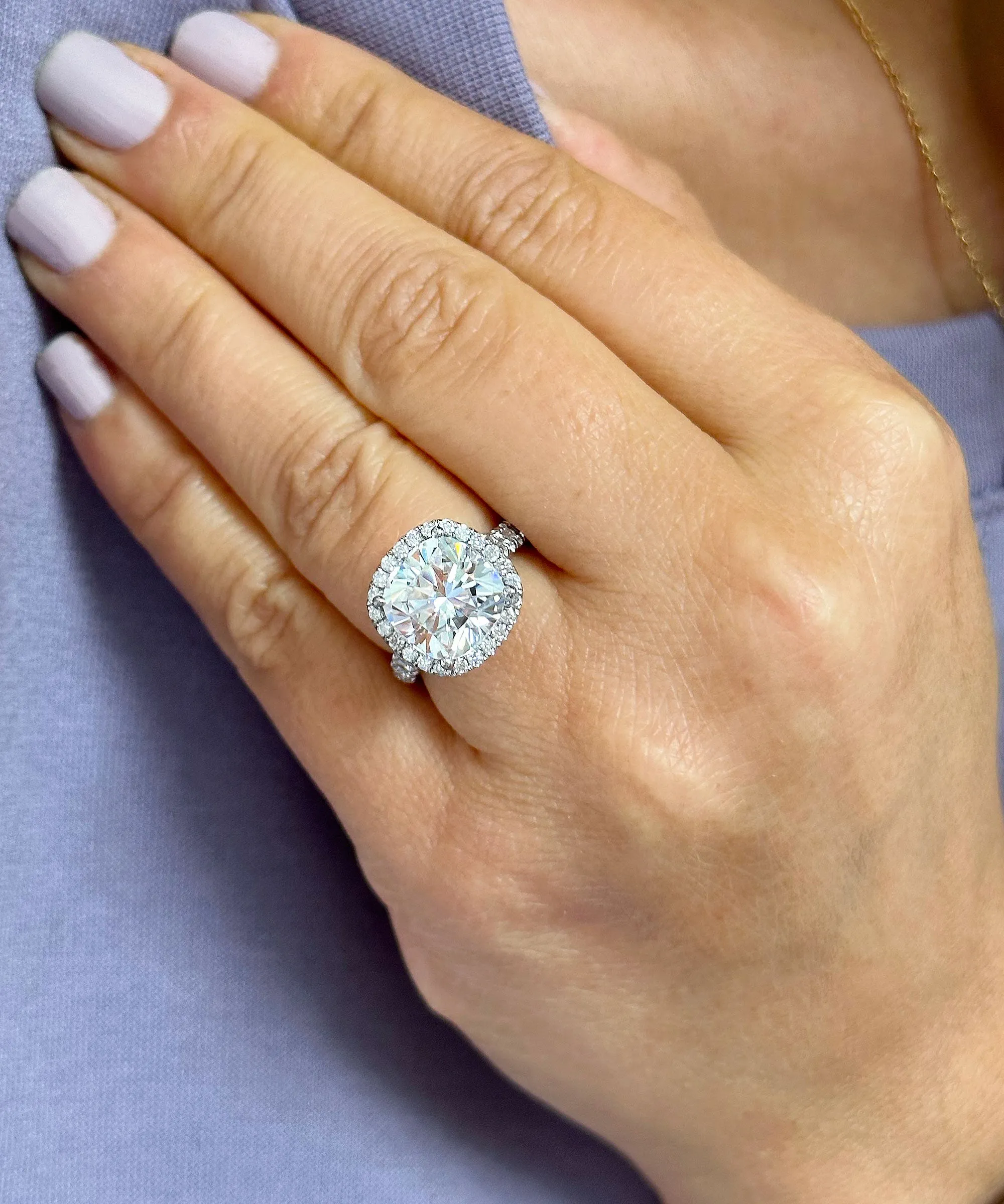 Large 6.00Ctw Women's 14k Solid White Gold Cushion Cut Moissanite And Natural Diamond Engagement Ring Bridal Wedding Halo