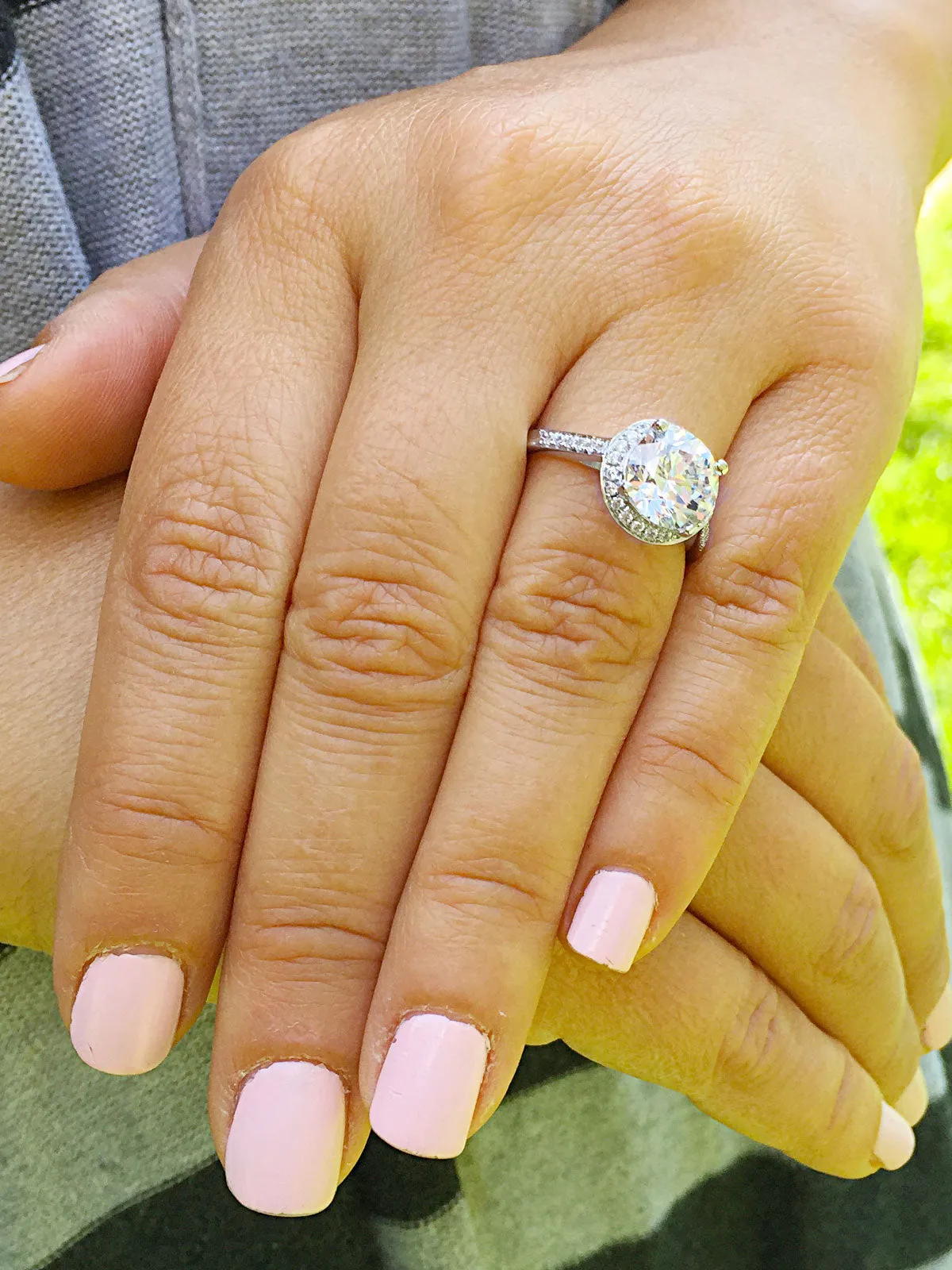 Large Women's 14K White Gold Round Cut Moissanite Diamond Engagement Ring Halo Prong Bridal Wedding Halo Natural Diamonds 3.50ctw