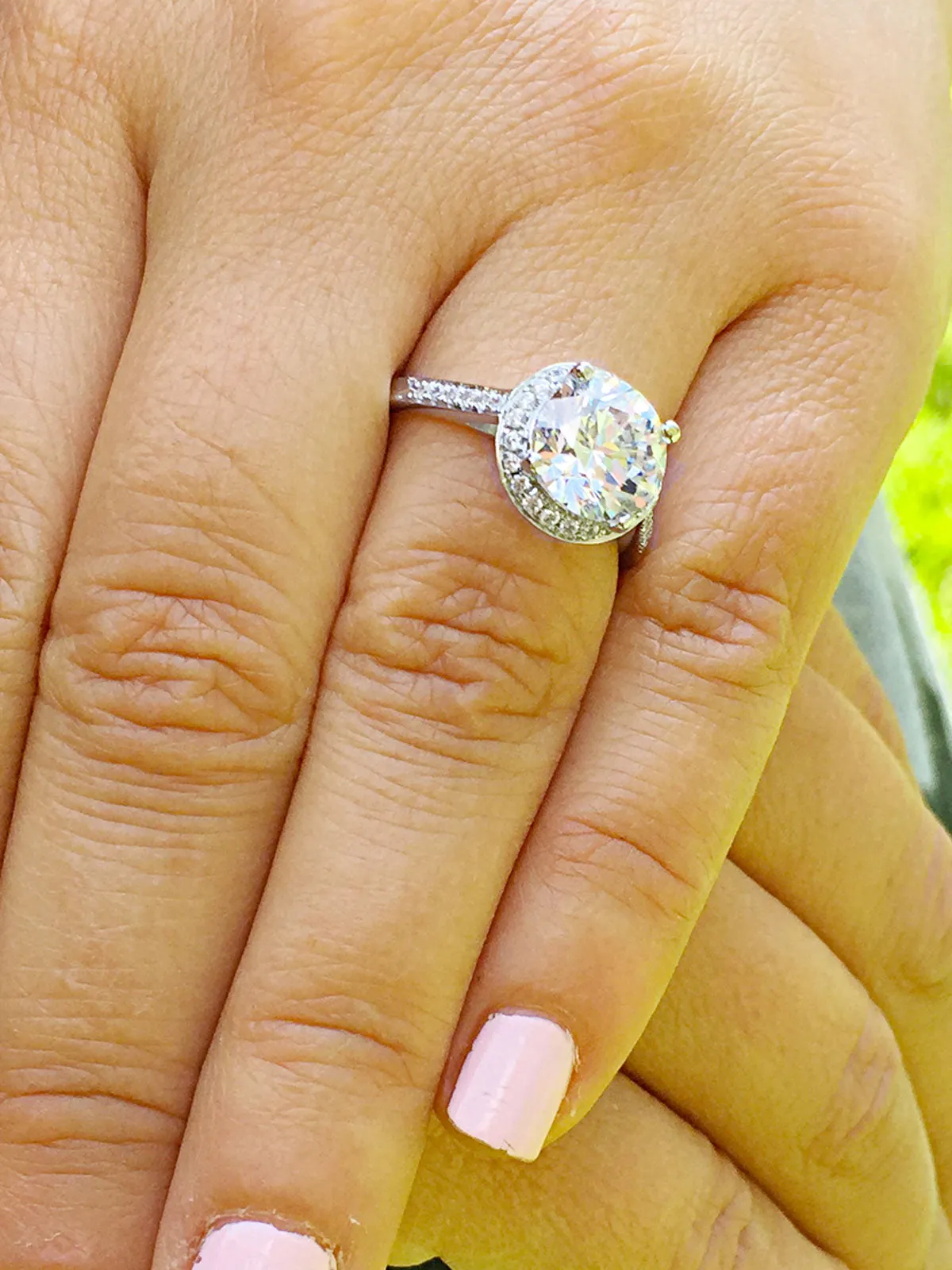 Large Women's 14K White Gold Round Cut Moissanite Diamond Engagement Ring Halo Prong Bridal Wedding Halo Natural Diamonds 3.50ctw