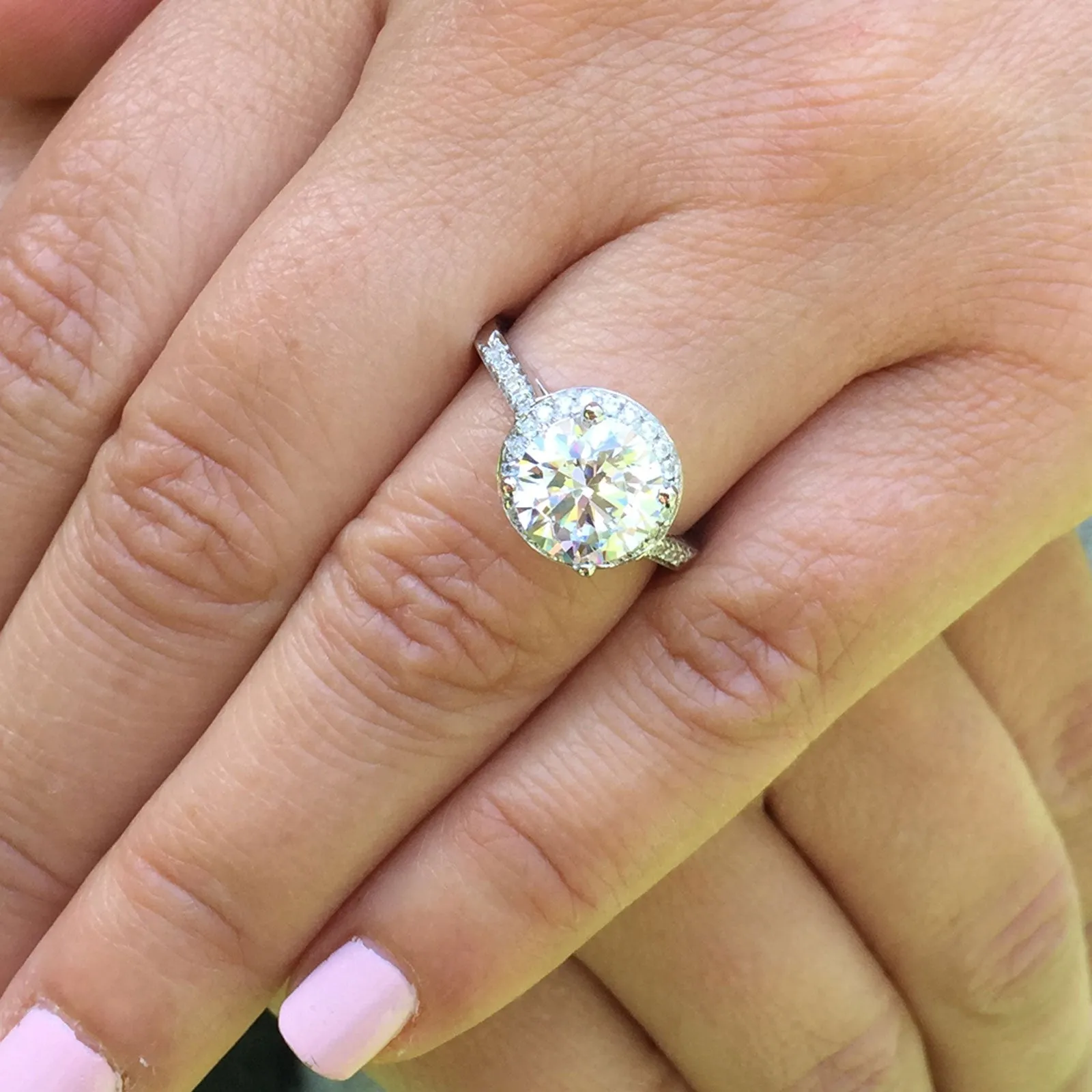Large Women's 14K White Gold Round Cut Moissanite Diamond Engagement Ring Halo Prong Bridal Wedding Halo Natural Diamonds 3.50ctw