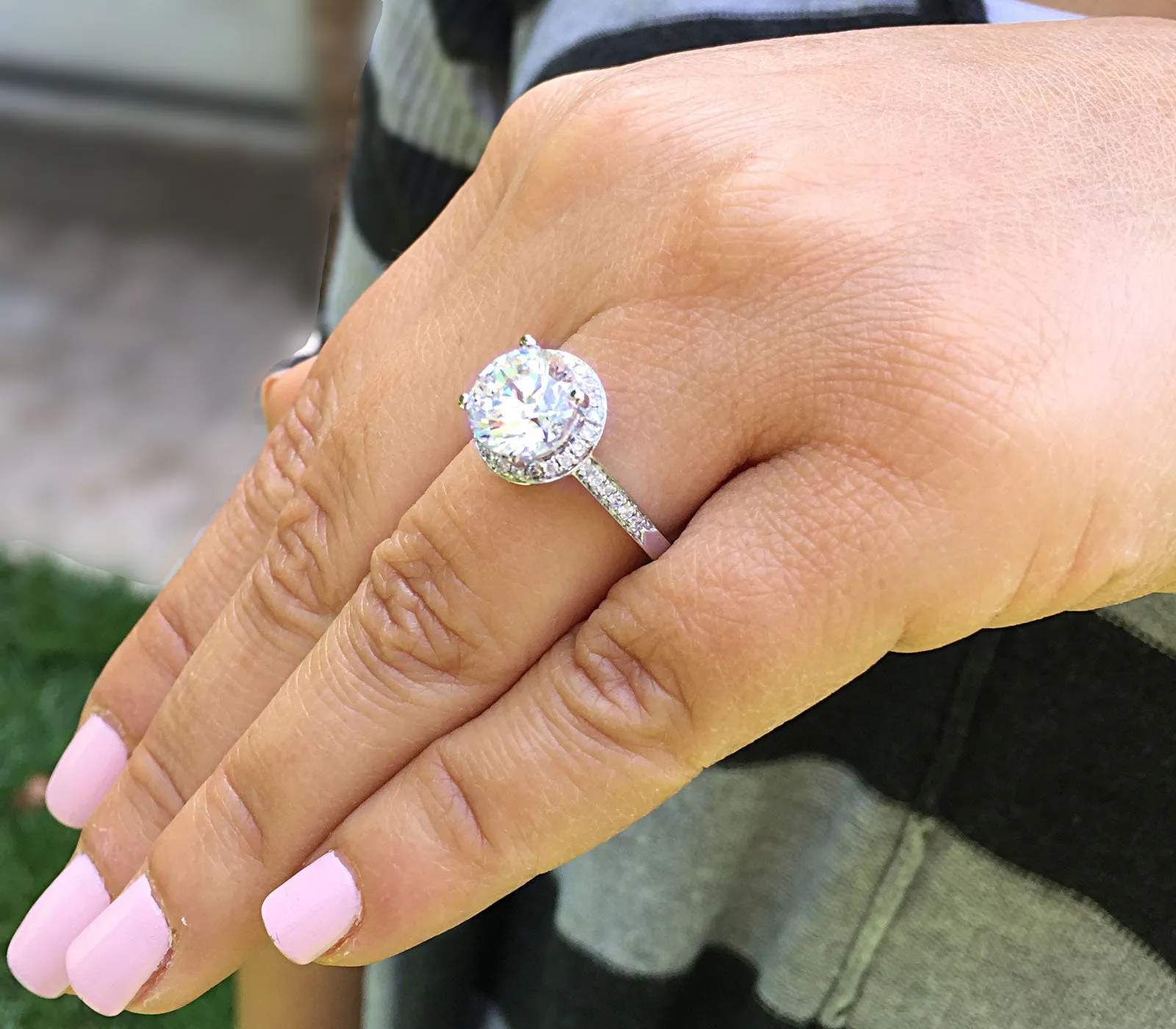 Large Women's 14K White Gold Round Cut Moissanite Diamond Engagement Ring Halo Prong Bridal Wedding Halo Natural Diamonds 3.50ctw