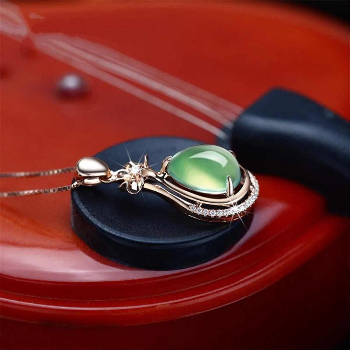 Light Green Jade & Cubic Zirconia Teardrop Pendant Necklace