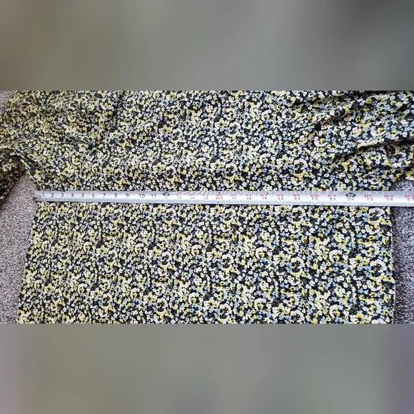 LIKE NEW H&amp;M Dress Yellow Floral Balloon Sleeve A-Line Mini Dress