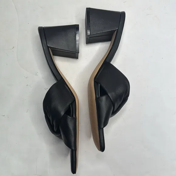 Marc Fisher Women's Calia Heeled Black Leather Sandals NWOT S-277 Sz 9.5