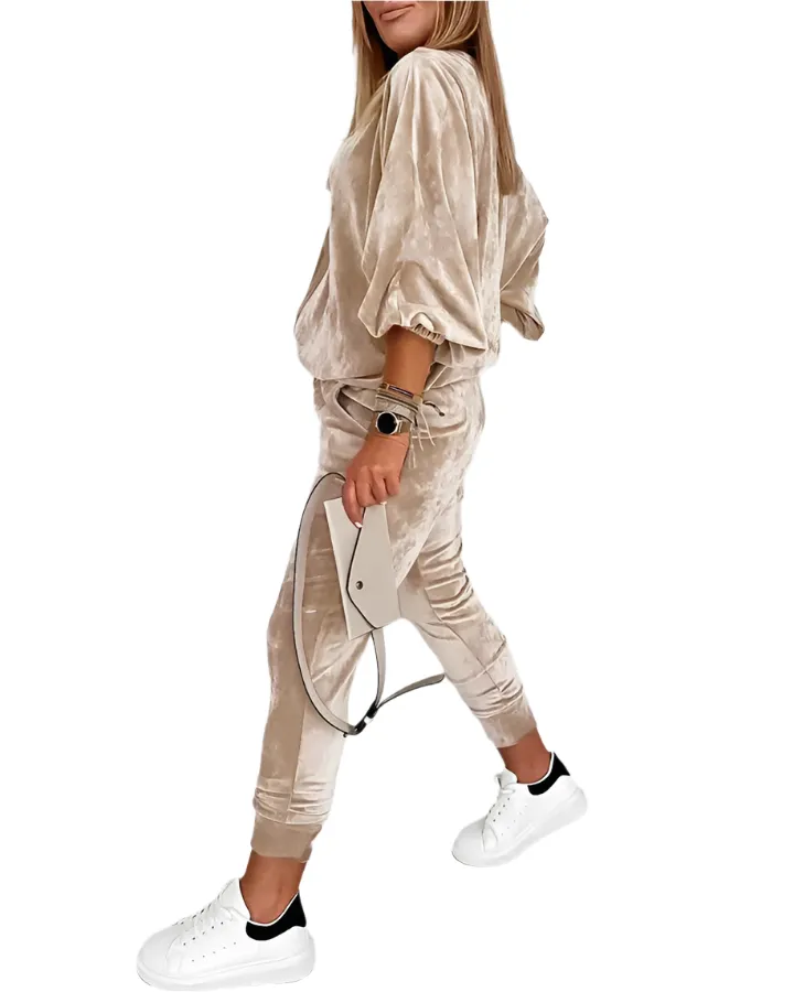 Mia  – Luxe Velvet Women’s House Suit