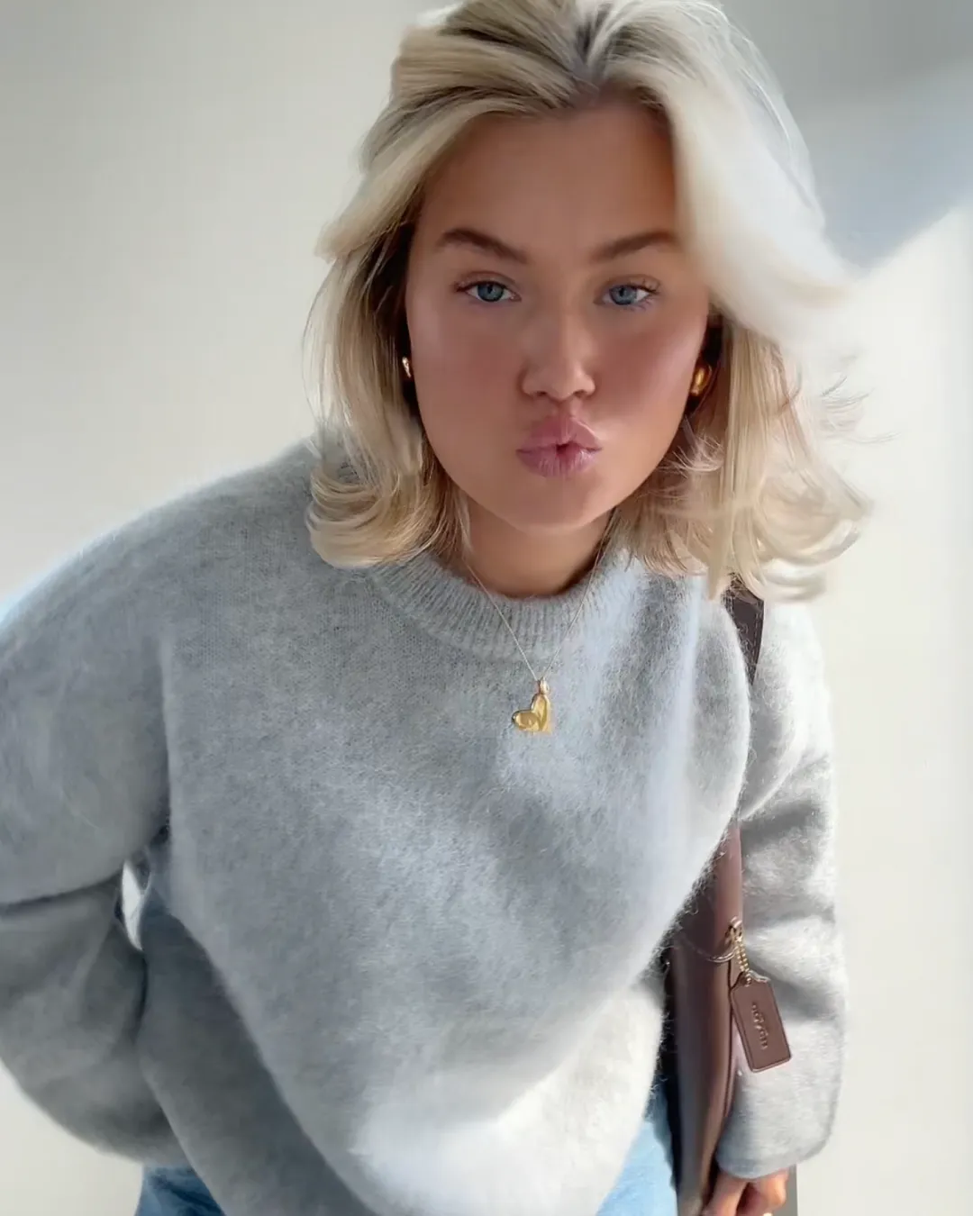 Mohair Luxe™ | Women's Mohair Mixed Jumper | Soft Knit, Round Neck Design & Cozy Fit