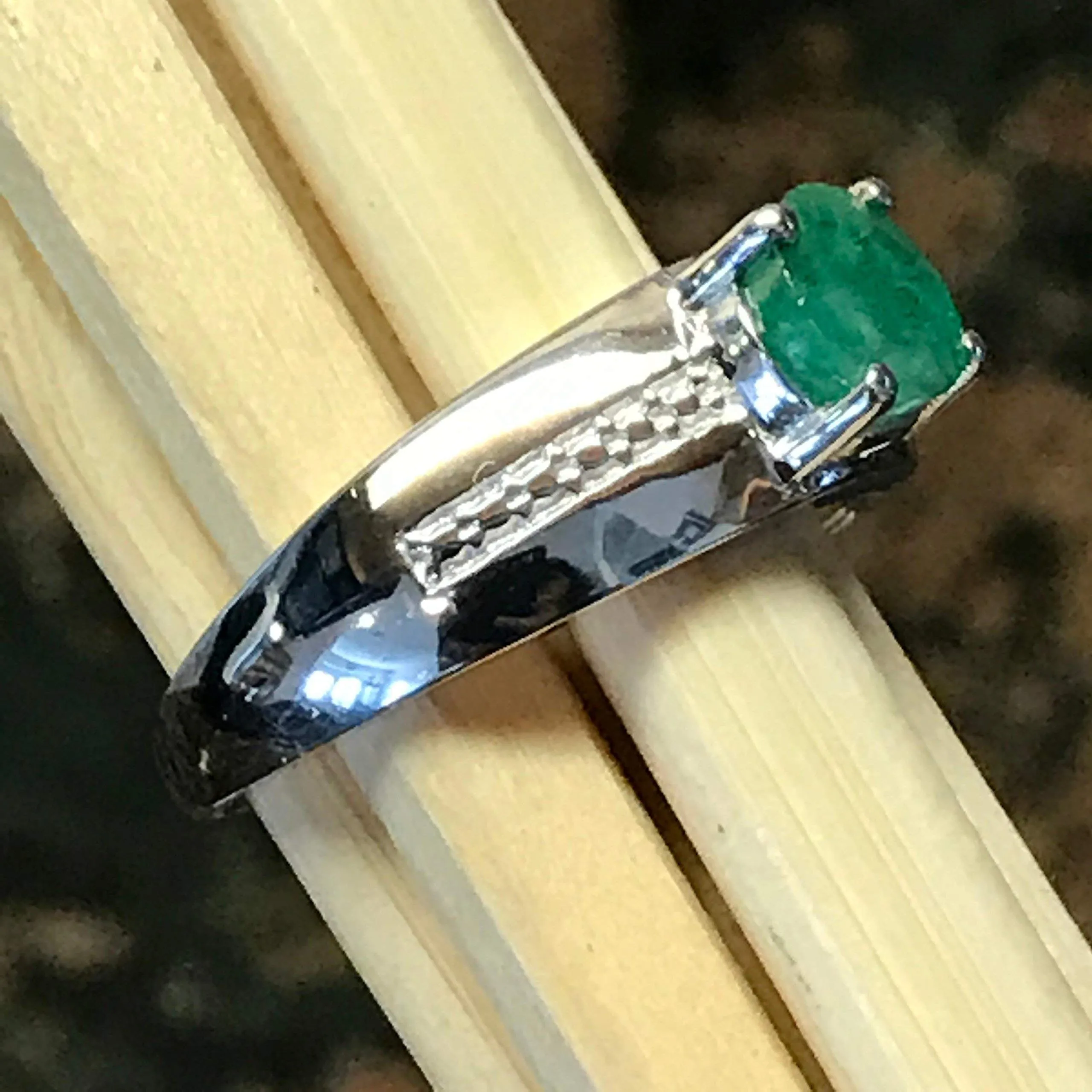 Natural 1ct Green Emerald 925 Solid Sterling Silver Unisex Engagement Ring Size 6, 9