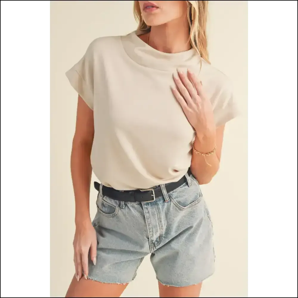 Oatmeal Short Sleeve Chic : Needful Things' Goddess Top 👑