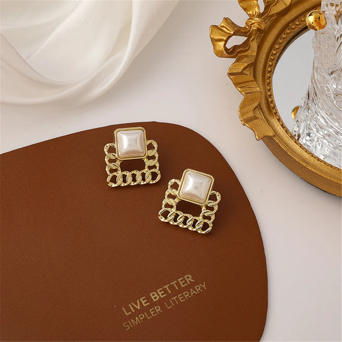 Pearl 18K Gold-Plated Figaro Square Stud Earrings