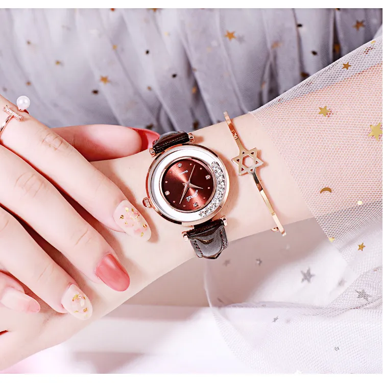 Rotatable Diamond Dial Women's Watch