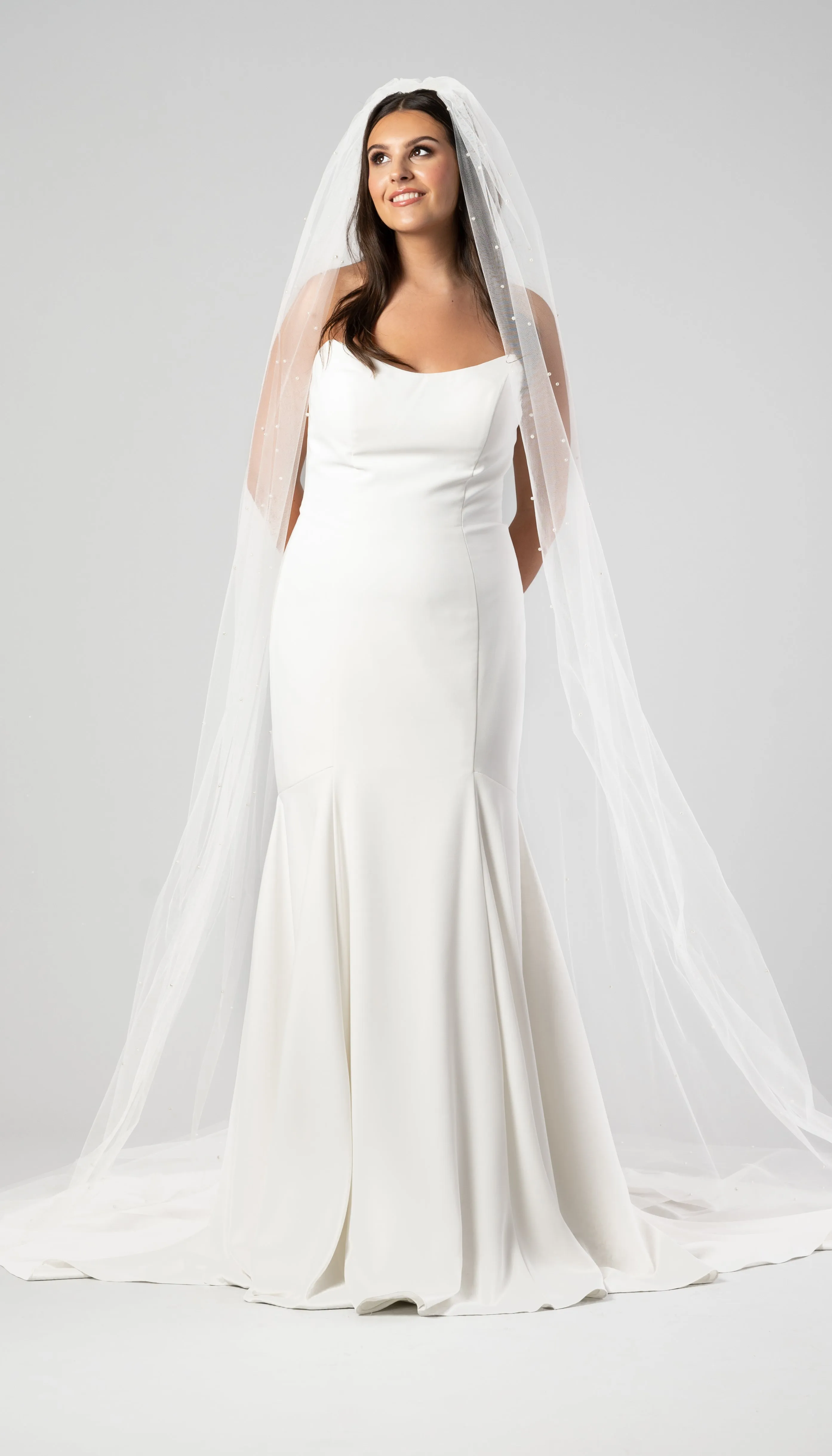 Roycebridal Kennedy Blue Simone Scattered Pearl Veil