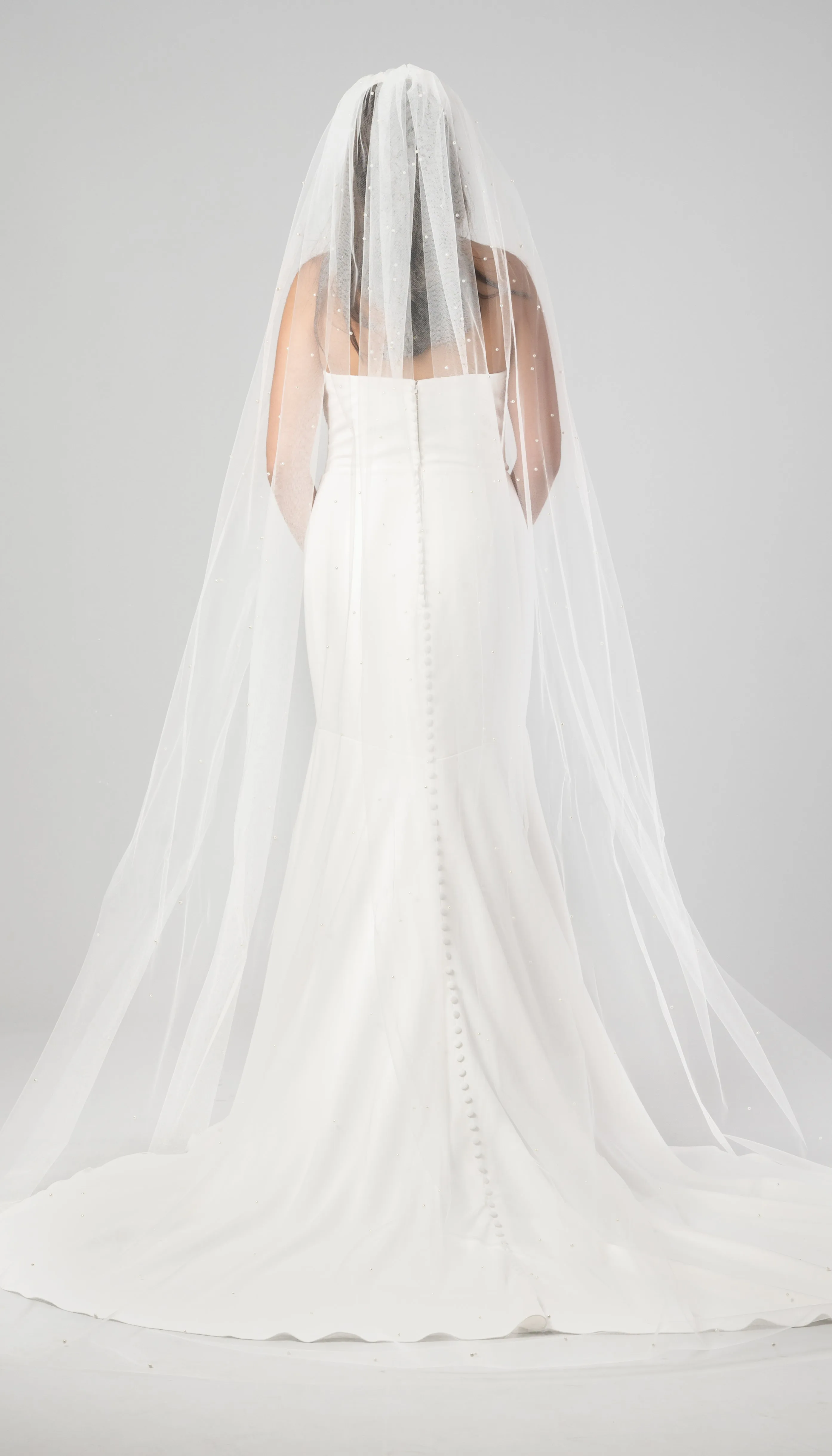 Roycebridal Kennedy Blue Simone Scattered Pearl Veil